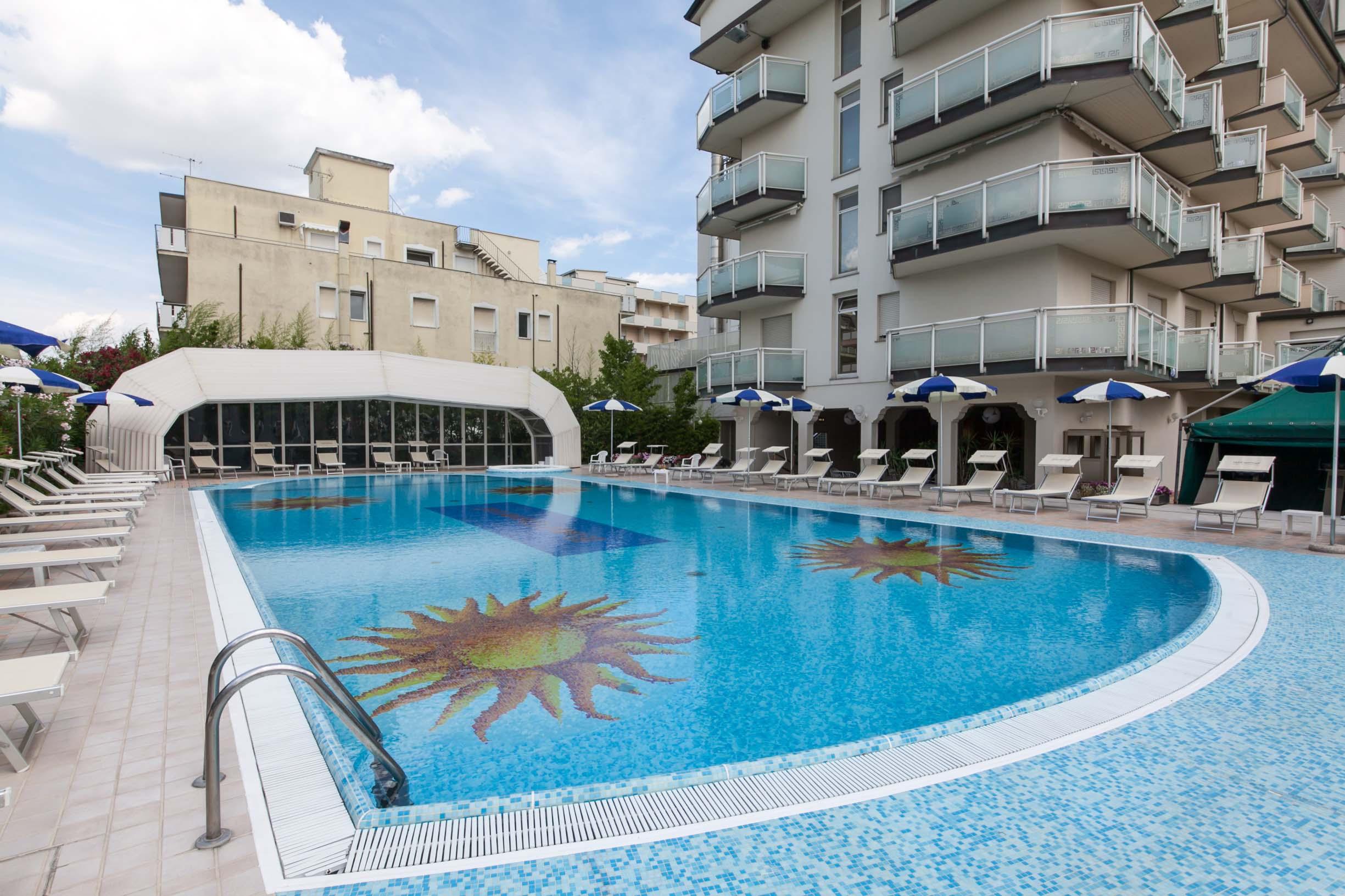 Universal Hotel Cervia Exterior photo